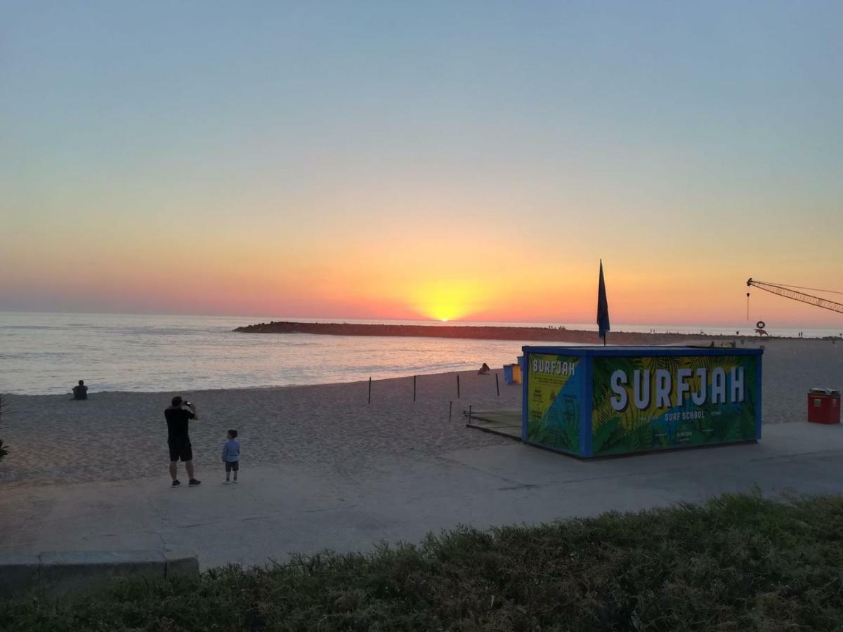 Blue Twenty Two - Espinho / Oporto Beach ภายนอก รูปภาพ
